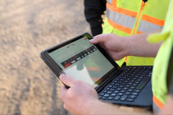 أكسيونا تطلق أداة رقمية جديدة للنقل لتعزيز عملياتها اللوچستية